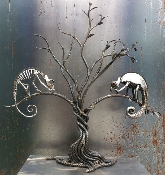 11 Декоративное дерево из металла